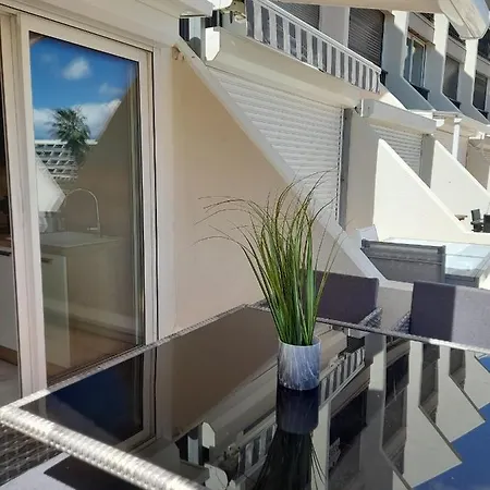 Golden Paradise 007 Helio 25 公寓 阿格德